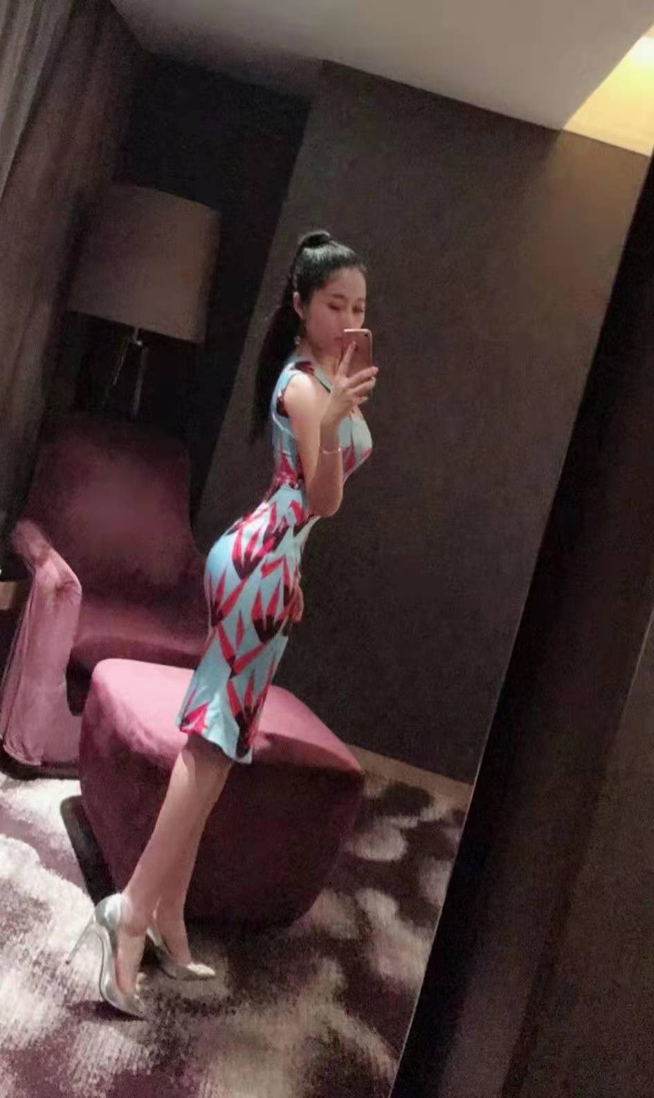上海腿巨长的小姐姐